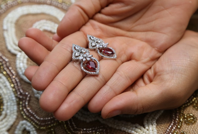 AD earring44
