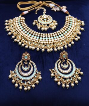 NECKLESS SET  BRASS  GOLD PLATED COLOUR PEARL WHITE